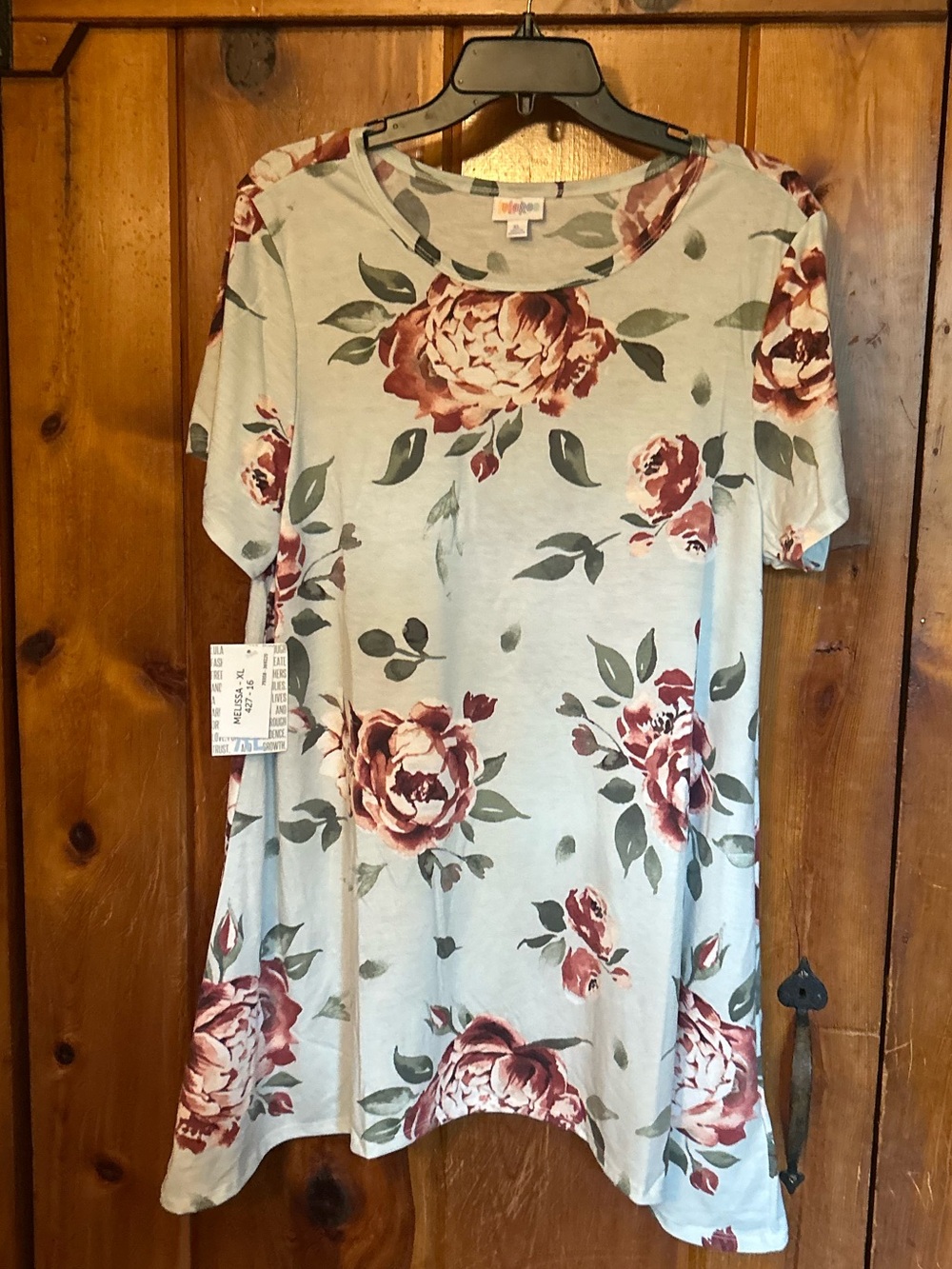 LuLaRoe Floral Short-Sleeve Scoop Neck Top  Rose Print Melissa - XL